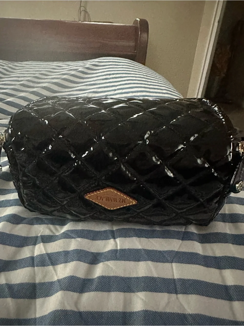 Black Lacquer Metro Accordion Cosmetic case
